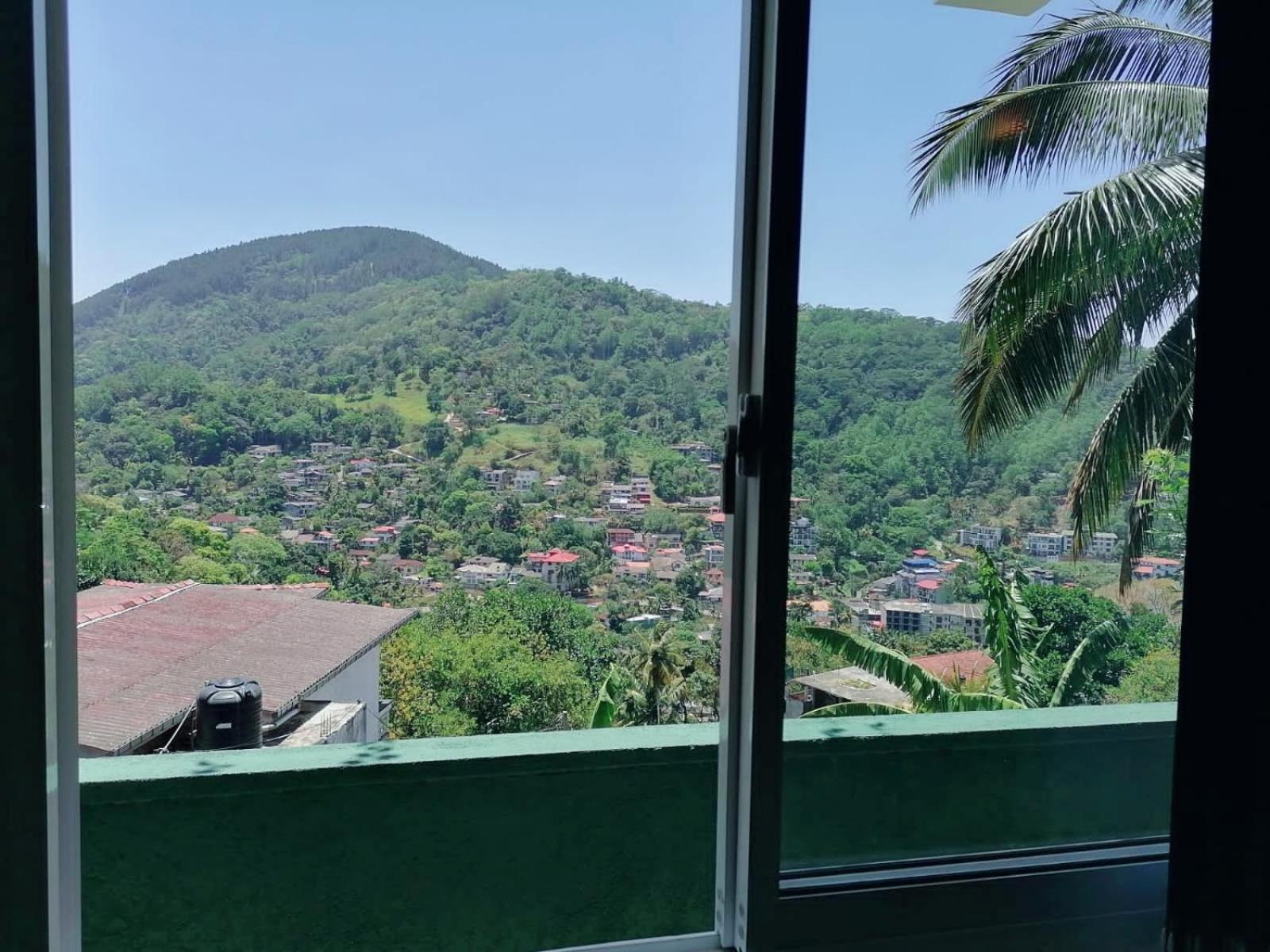 فندق Mountain View كاندي المظهر الخارجي الصورة