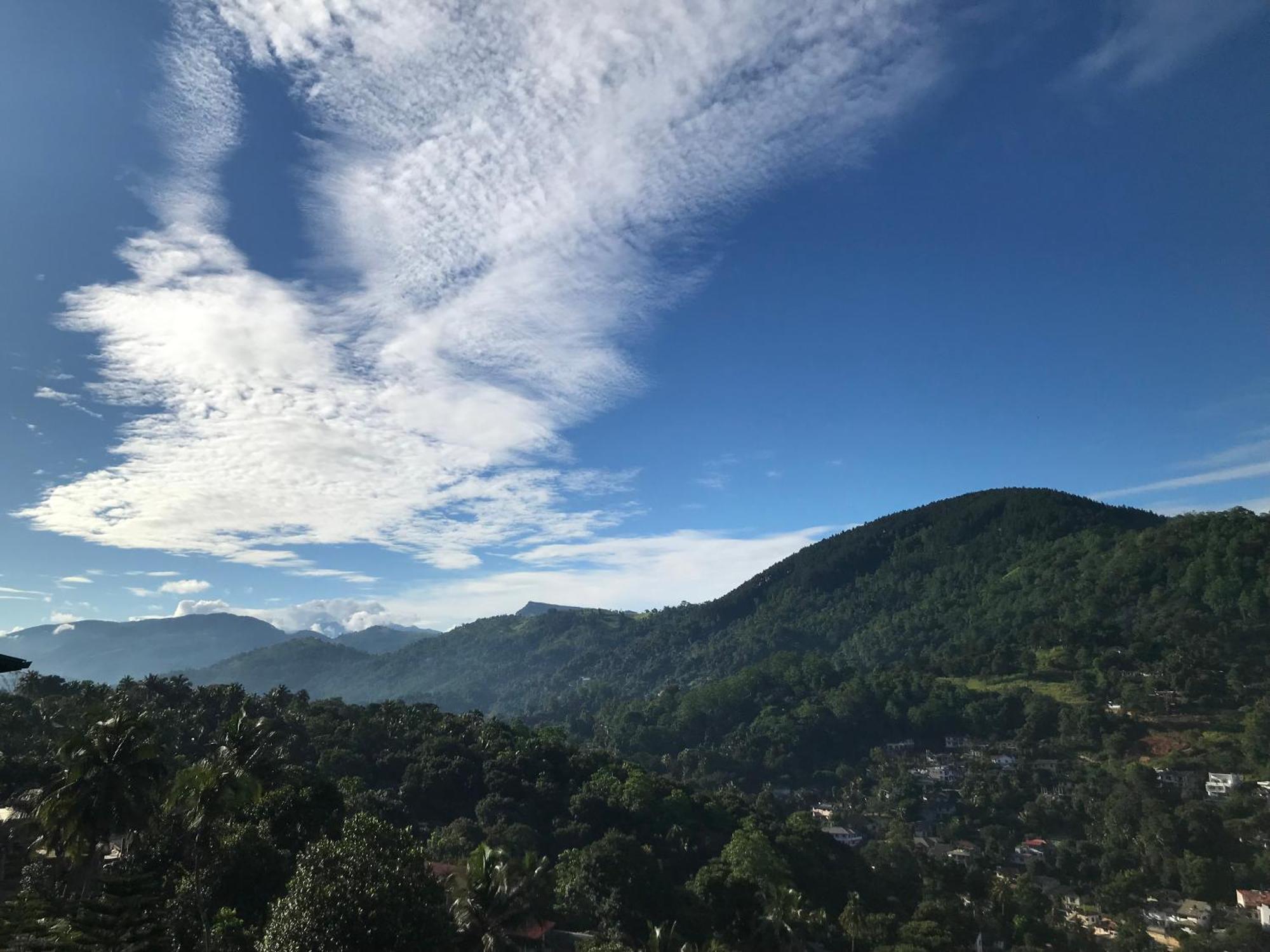 فندق Mountain View كاندي المظهر الخارجي الصورة