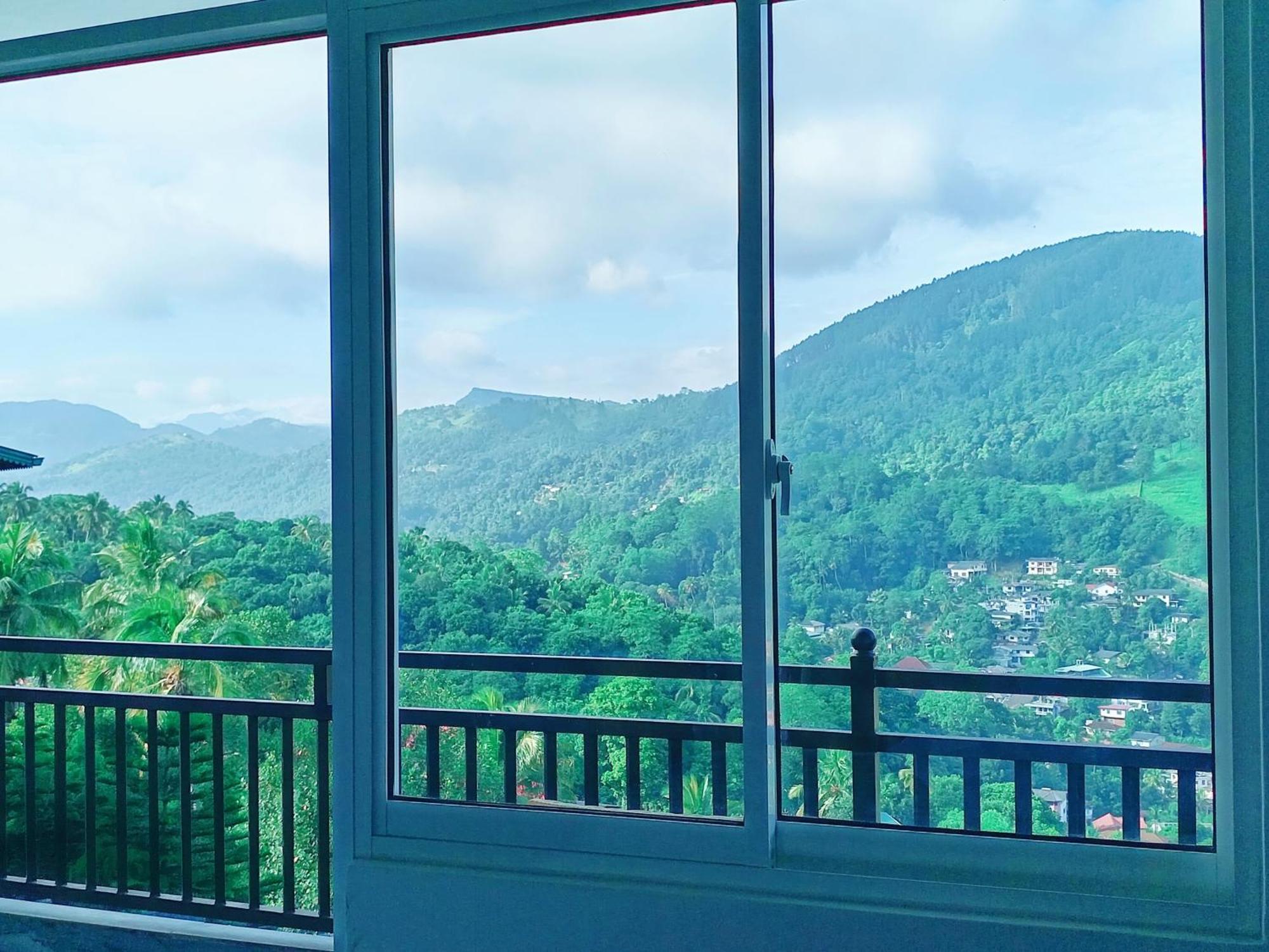 فندق Mountain View كاندي المظهر الخارجي الصورة