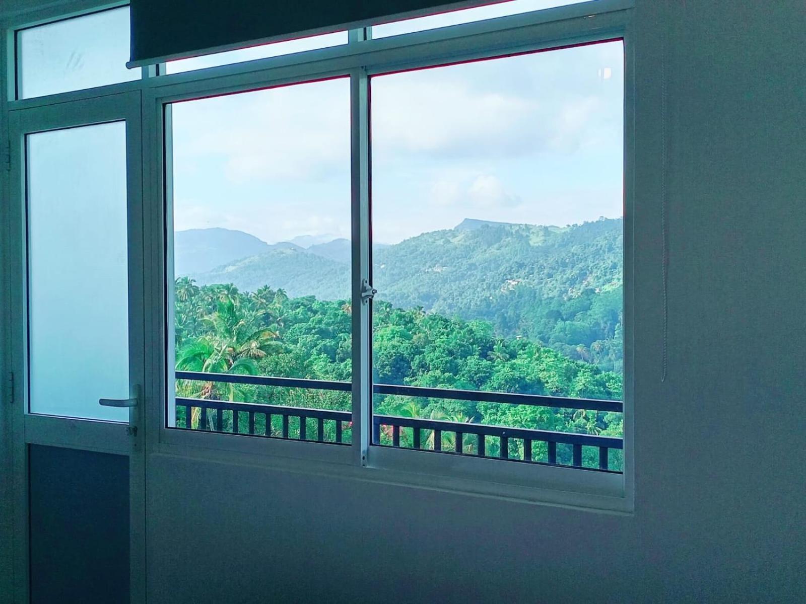 فندق Mountain View كاندي المظهر الخارجي الصورة