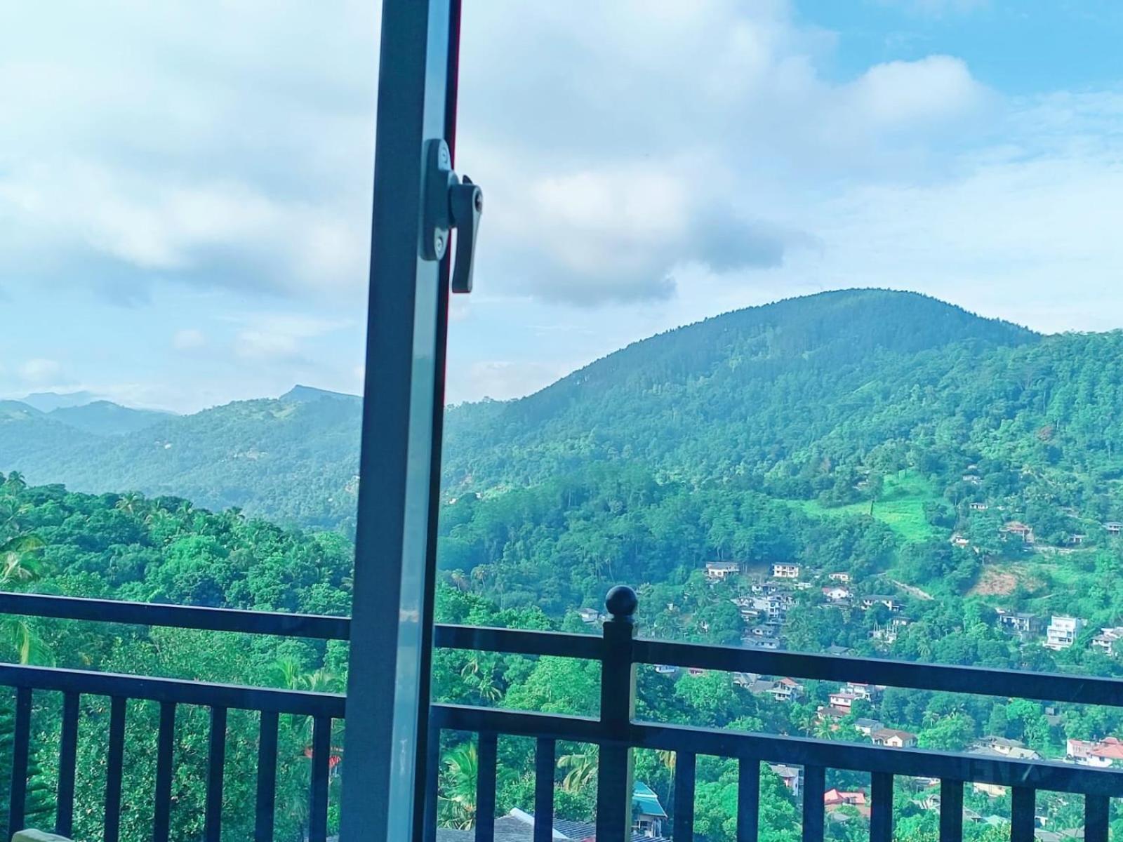 فندق Mountain View كاندي المظهر الخارجي الصورة